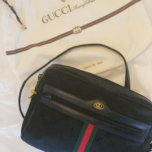 Authentic vintage Gucci GG Ophidia black crossbody